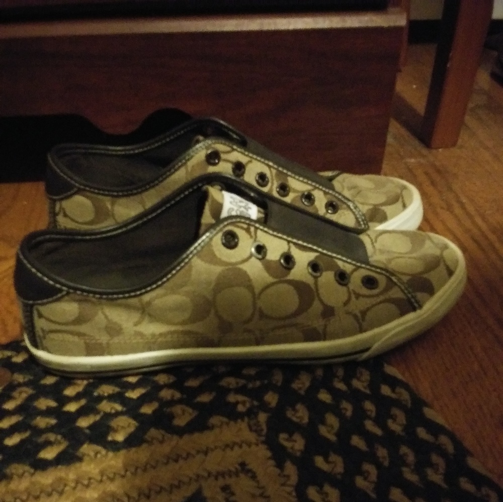 Coach sneakes (slip on)